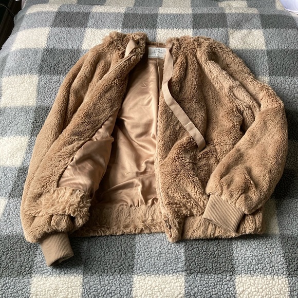 Super fluffy sweater! - Picture 2 of 2